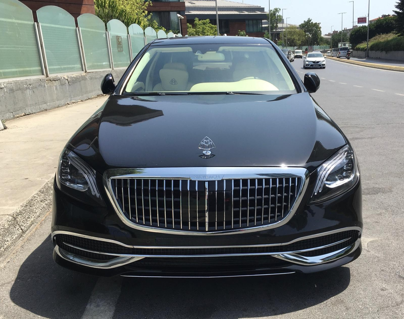 Mercedes S-Class İç Mekan Görünümü